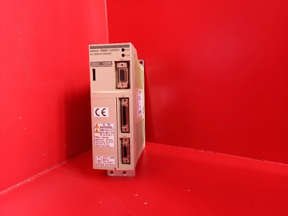 R88D-UA04V/Ricondizionato