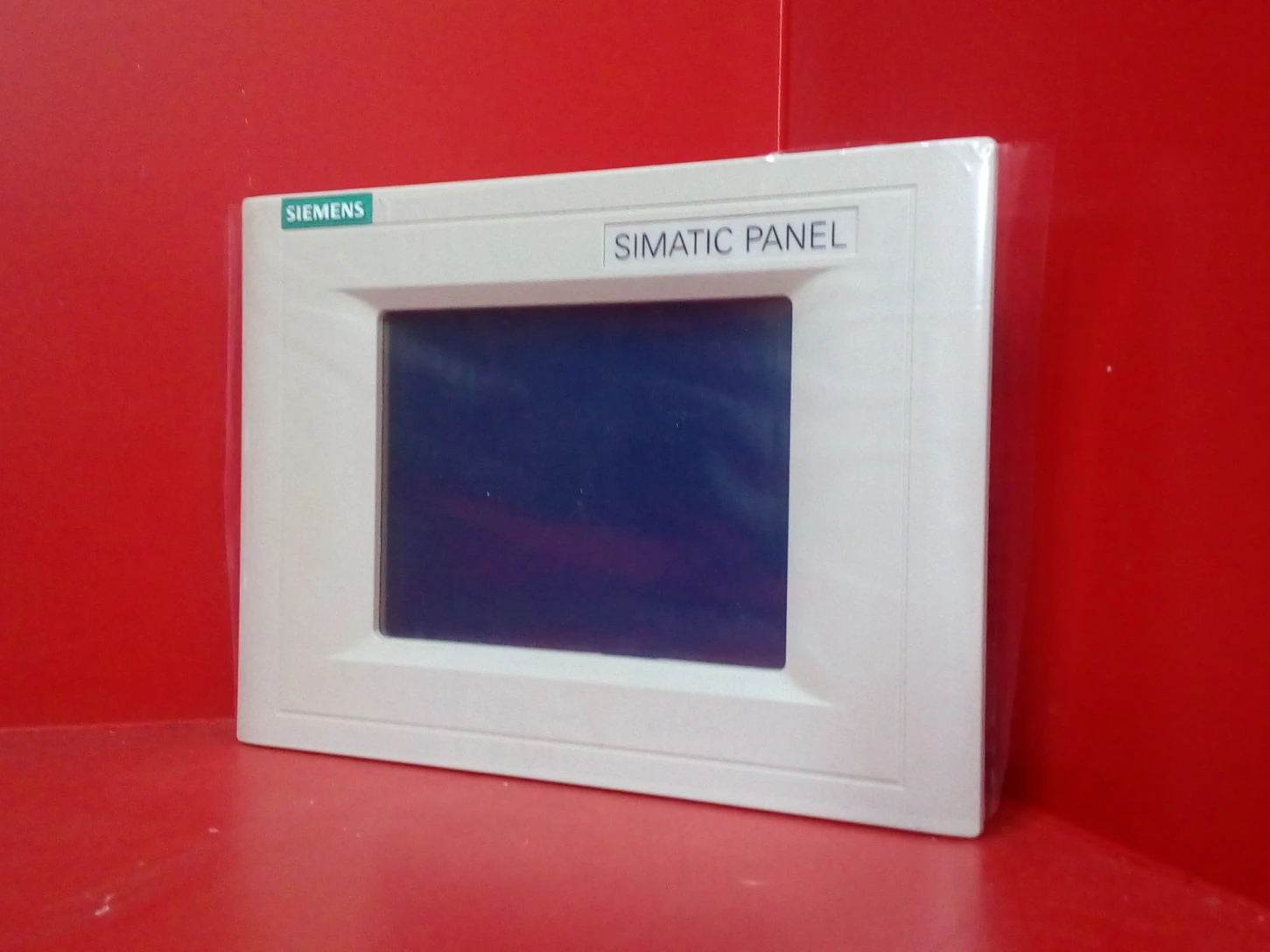 6AV6545-0BA15-2AX0/Ricondizionato