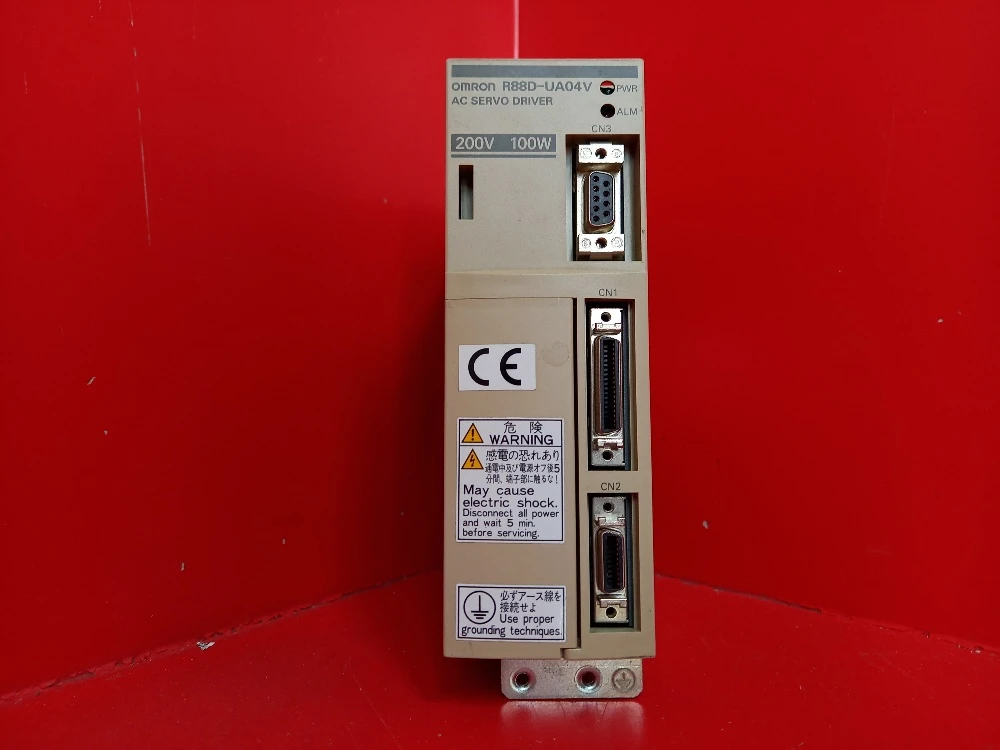 R88D-UA04V/Ricondizionato